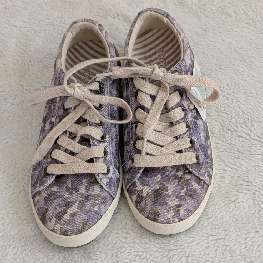 Brand New: Taos Star Mauve Camo Women 5.5